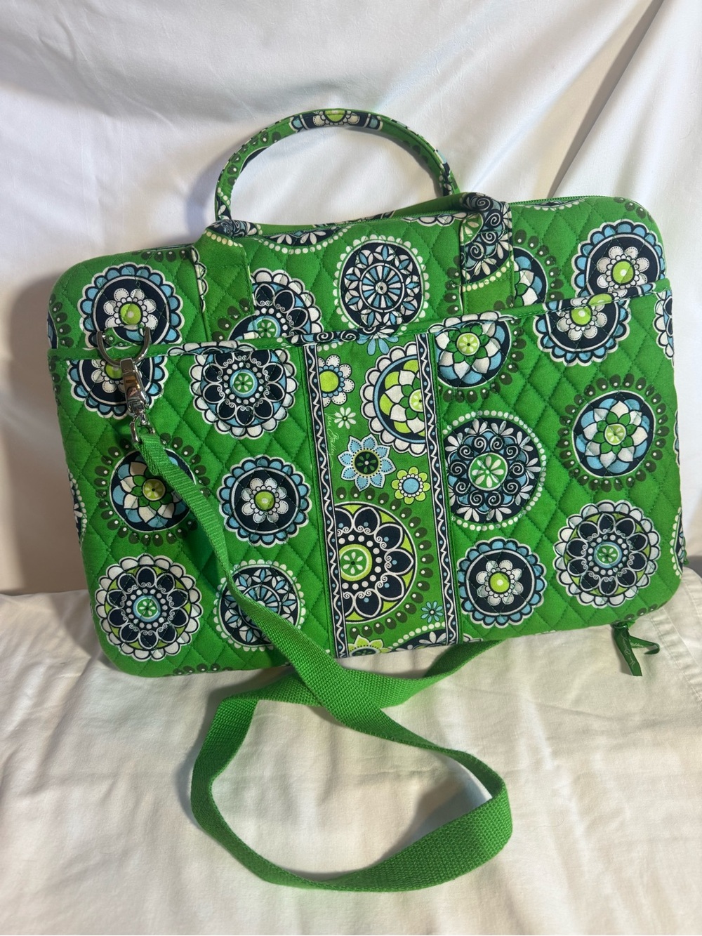 Vera Bradley Laptop Bag Cupcake Green Retired Cottagecore Polka Dots Mandela